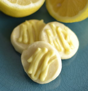 photo of lemon meltaway cookies