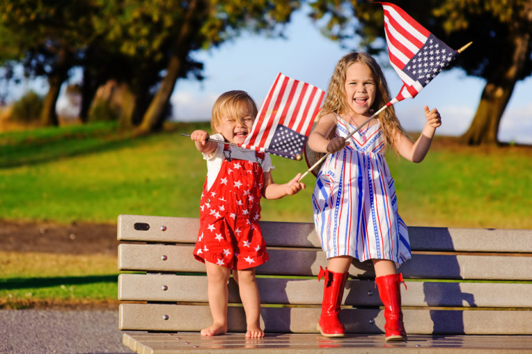 14 Simple & Stress-Free 4th of July Activities for Families 