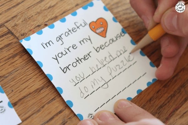 printable gratitude notes for kids to fill out & give to family